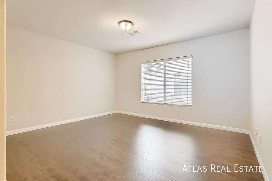Stunning Southern Highlands 2 story 3 bedroom in a Guard Gated Community — Photo 4