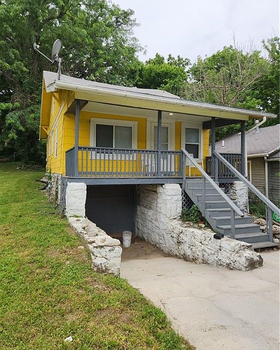 1st image of 3908 Jackson Ave
