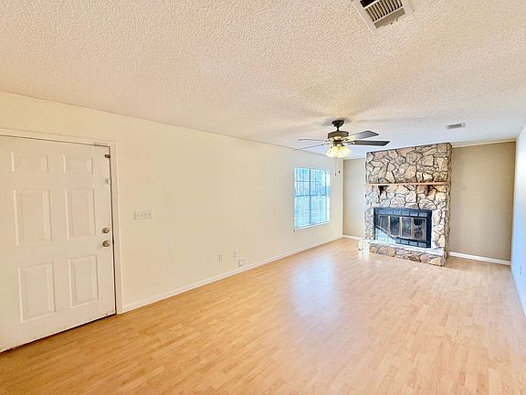 2nd image of 5805 Loring Dr