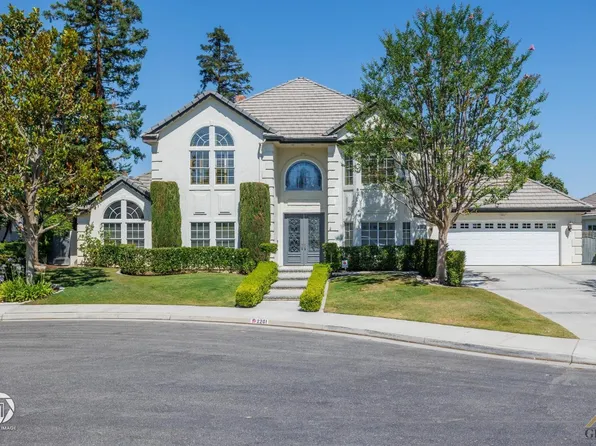 2201 Norwich Way, Bakersfield, CA 93311