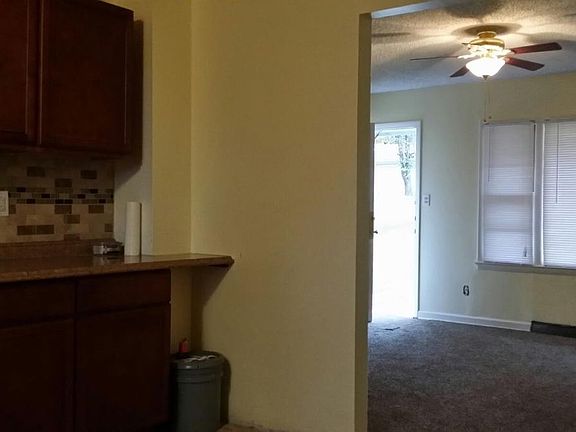 Kitchen..Living Room
