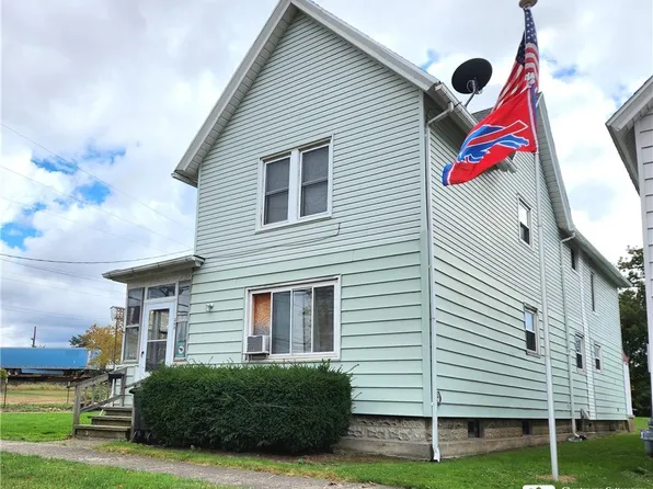205 E 2nd St, Dunkirk, NY 14048