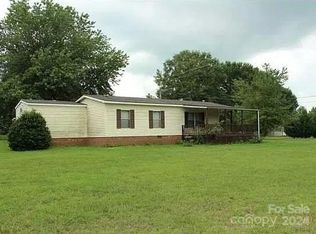 707 Delview Rd, Cherryville, NC 28021