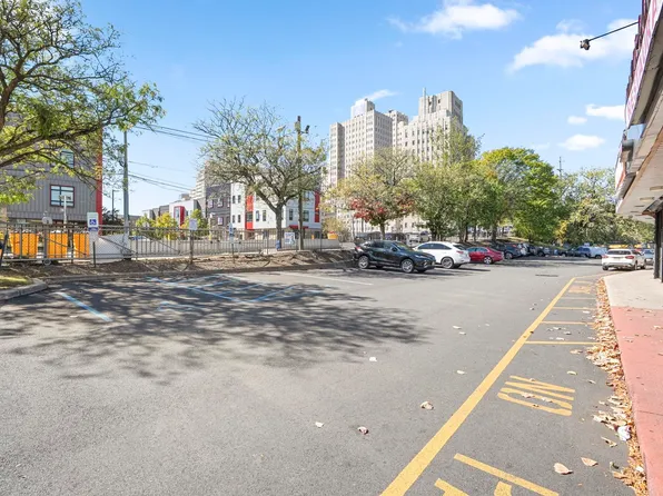 580 Montgomery Street image 18 of 21