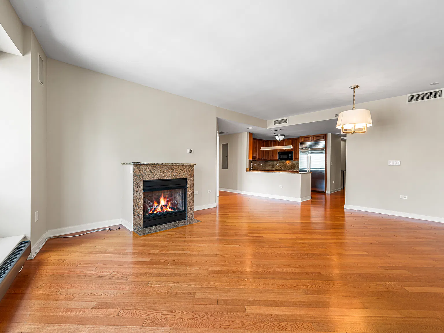 3 bed, 1653 sqft, $4,750 — Photo 3