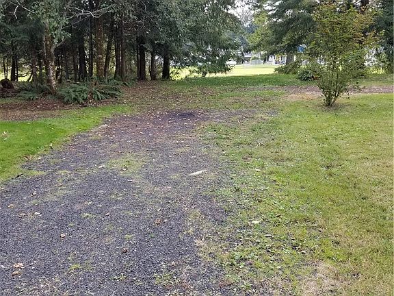 3rd image of 1061 W Star Lake Dr
