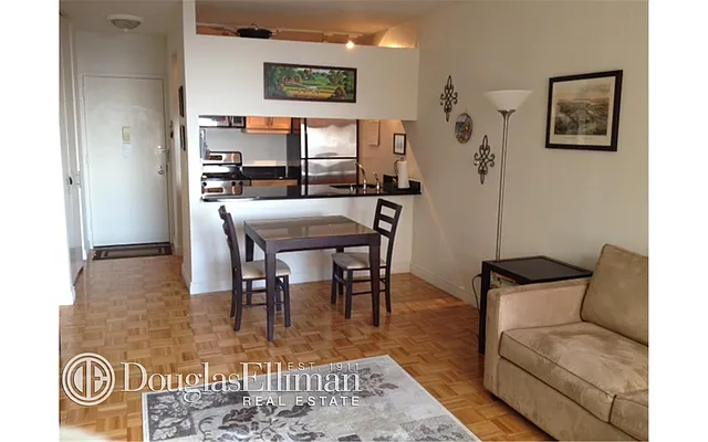 Rented by Douglas Elliman | media 15