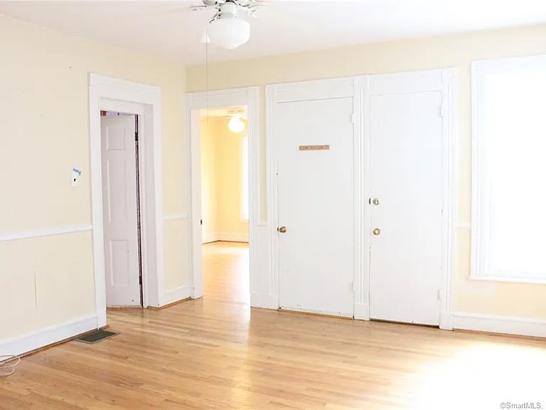 28 Cottage St #1 — Photo 4