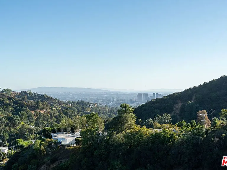 8 Beverly Ridge Ter — Photo 62