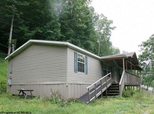 326 Jockeycamp Run, West Union, WV 26456