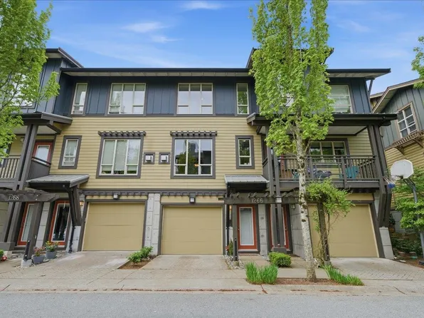 1266 Stonemount Pl, Squamish, BC V8B 0R8