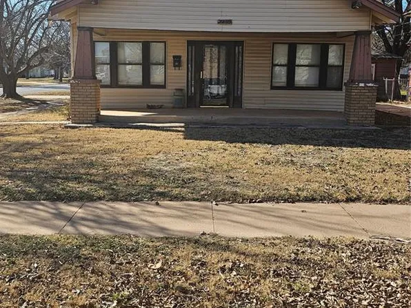 229 S Hill St, Hobart, OK 73651