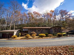 149 Floyd Carpenter Rd, Robbinsville, NC 28771