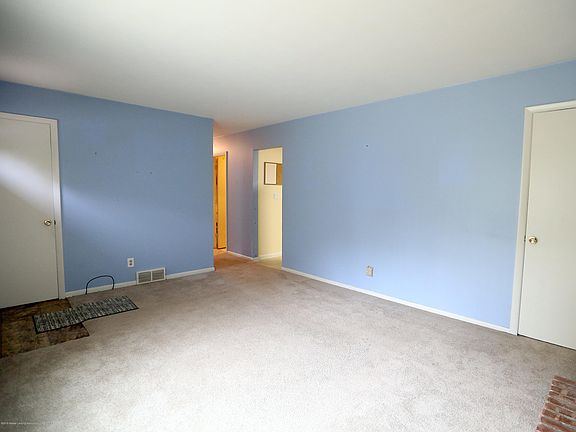 4th image of 2307 Northwest Ave