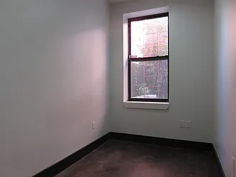 Rented by Rennit Inc.