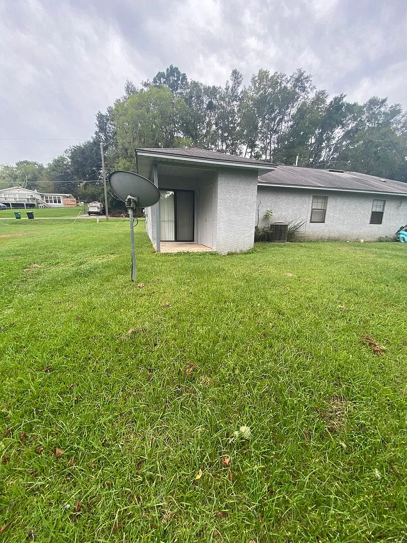 Duplex In Lake Jackson — Photo 3