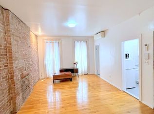 650 10th Ave APT 3R, New York, NY 10036