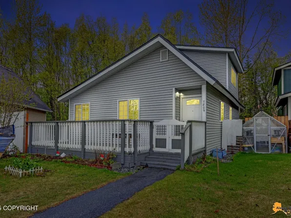 7809 Moose Run Cir, Anchorage, AK 99507