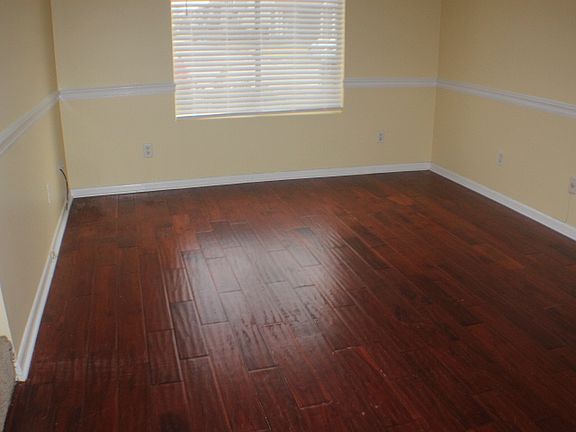 2nd image of 111 Stoneridge Dr #111