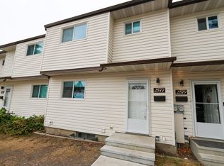 2577 135th Ave NW, Edmonton, AB T5A3S5