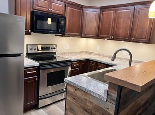 731 E North St #B, Appleton, WI 54911