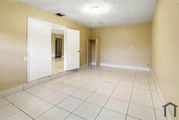 6120 SW 19th St — Photo 15