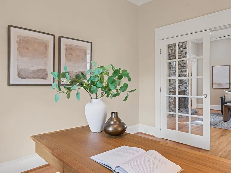 2502 Englewood Ave — Photo 12