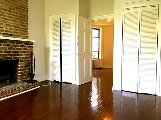 Rented by Frank Valvo Real Estate | media 50