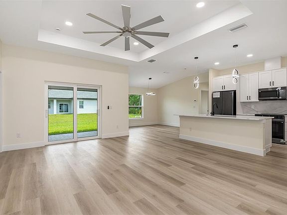 2nd image of 15466 Demas Ave