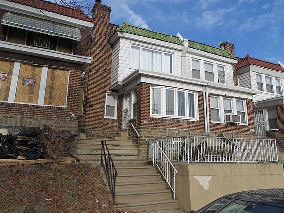 2nd image of 245 W Godfrey Ave