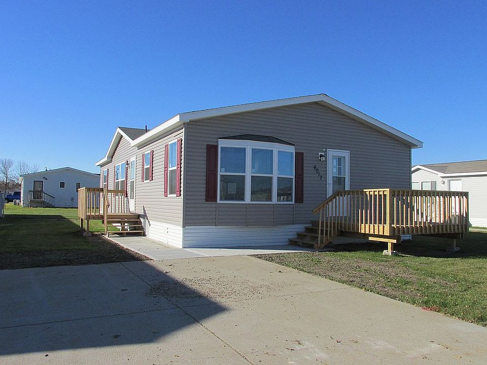 1st image of 6017 S Prestwick Pl