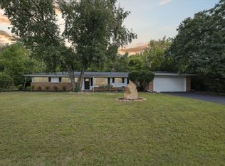 30070 Lochmoor St, Farmington Hills, MI 48334