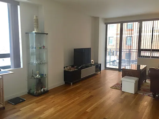 Sold by GT One Stop Realty Corp. | media 15