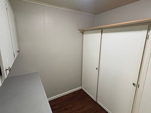 5th image of 5706 N Graceland Dr