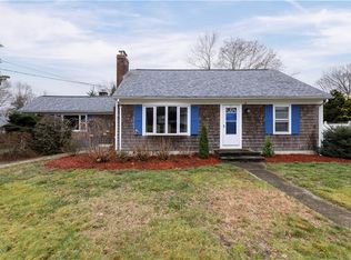 11 Tahena Dr, Warwick, RI 02818