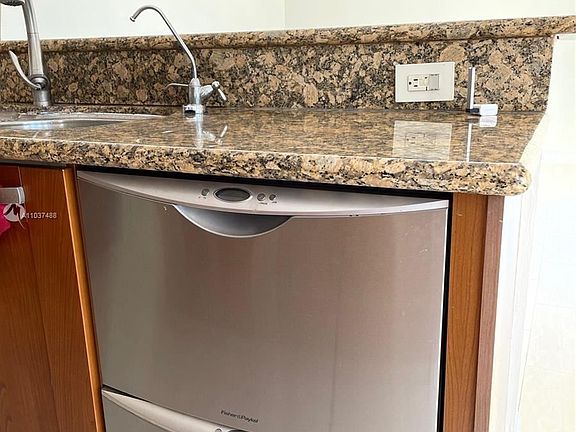 5th image of 16734 NW 12th St