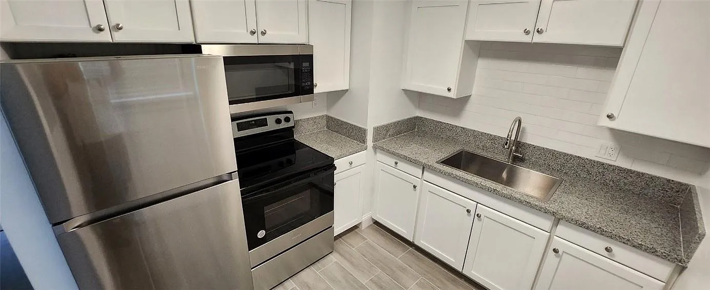 2 bed, 2.0 bath, 1000 sqft, $1,950 — Photo 3