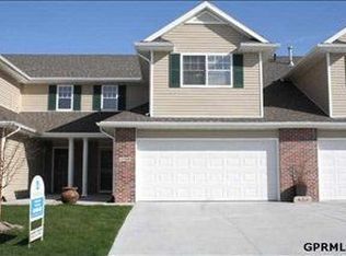 17509 Seward Plz, Omaha, NE 68118