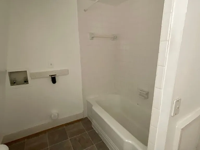 436 Court St #4 — Photo 15