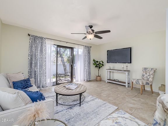 5th image of 3333 S Ridgewood Ave APT 27