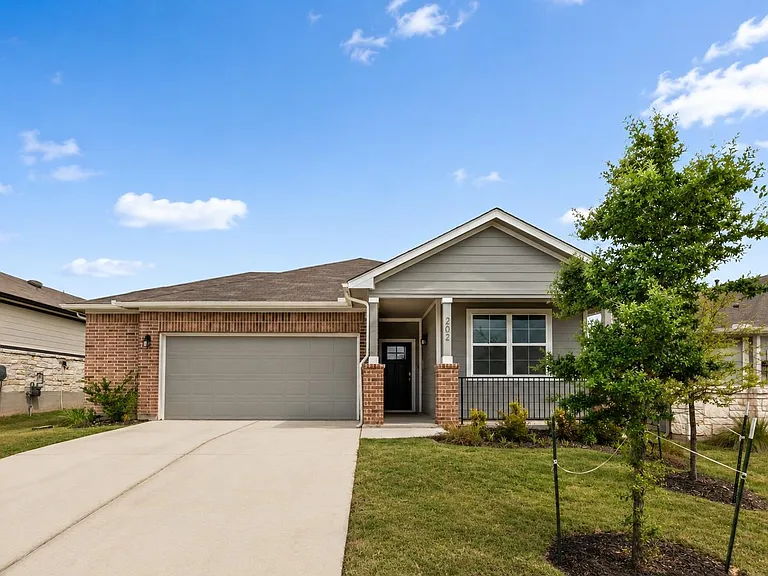 202 Eagle Mountain Trl — Photo 1