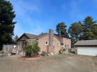 18801 Lahmon Ln, Fort Bragg, CA 95437
