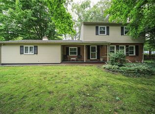 5865 Chapel Rd, Madison, OH 44057