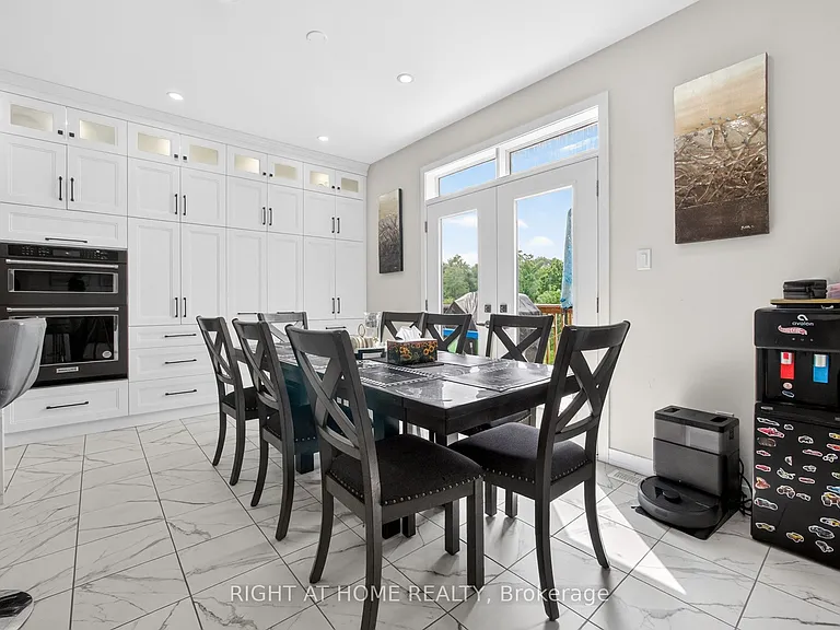 91 Monteith Dr — Photo 13