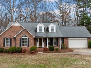 2802 Tara Dr, Monroe, NC 28112