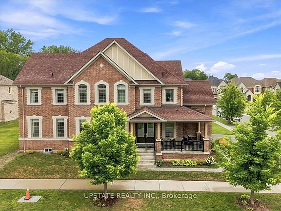 2nd image of 18 Blenheim Cir