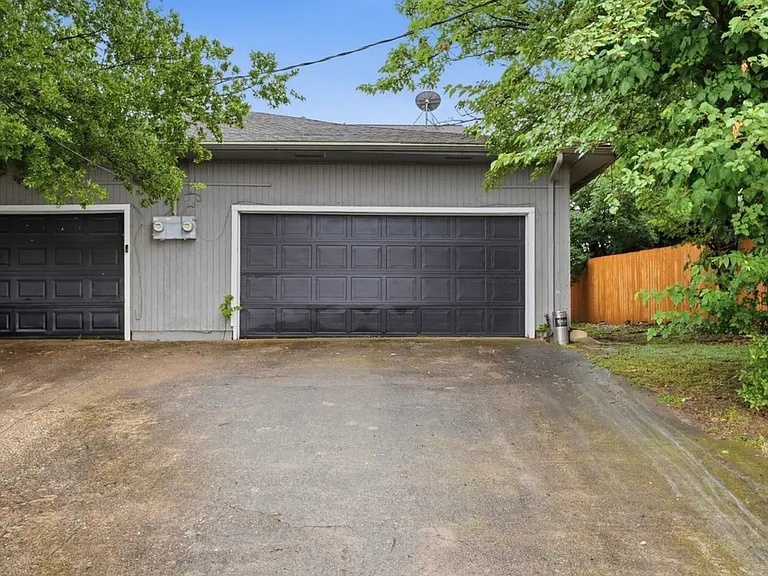 8121 Ferguson Rd #8121 — Photo 18