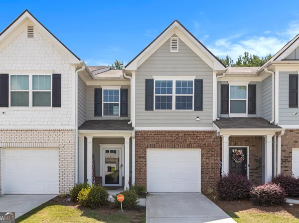 5696 Union Pointe Dr, Union City, GA 30291