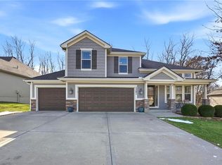 1261 Blackberry Dr, Liberty, MO 64068