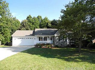 3911 Stoney Creek Dr, Lincolnton, NC 28092